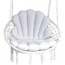 Afbeelding in Gallery-weergave laden, Handgemaakte hangstoelkussen schelp / shell vorm van CLEANABOO® materiaal velvet lichtgrijs