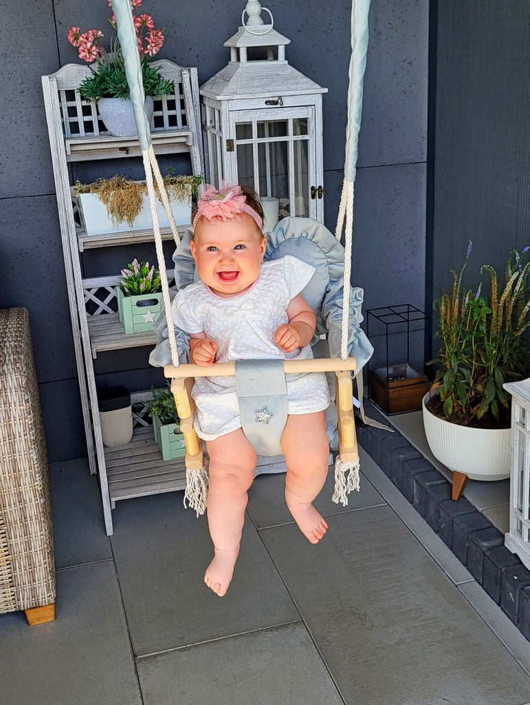 Luxe houten 3 in 1 handgemaakte roze meegroei babyschommel en Kinderschommel met hartvormig kussen